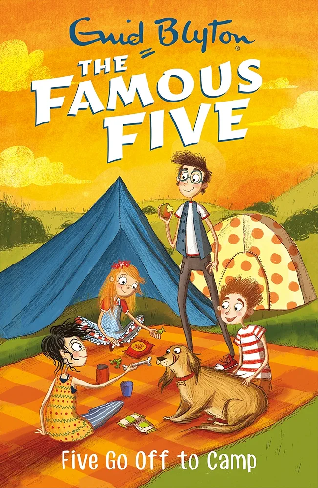 Famous Five 7: Five Go Off to Camp byEnid Blyton